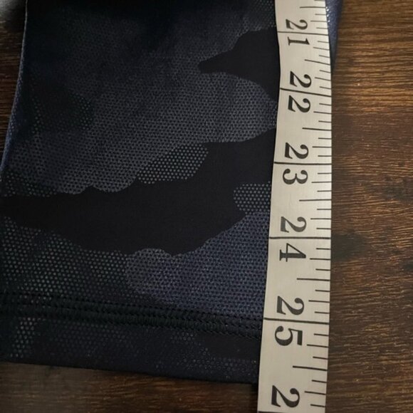 Aerie by offline blue metallic camo high rise 7/8 leggings small - Picture 8 of 9